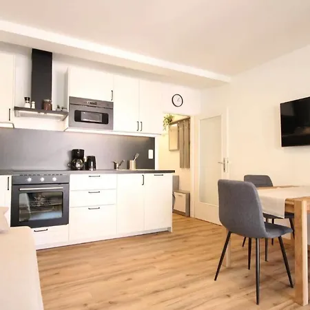 Gemuetliche In Zell Am See-schuettdorf Fuer Bis Zu 3 Personen